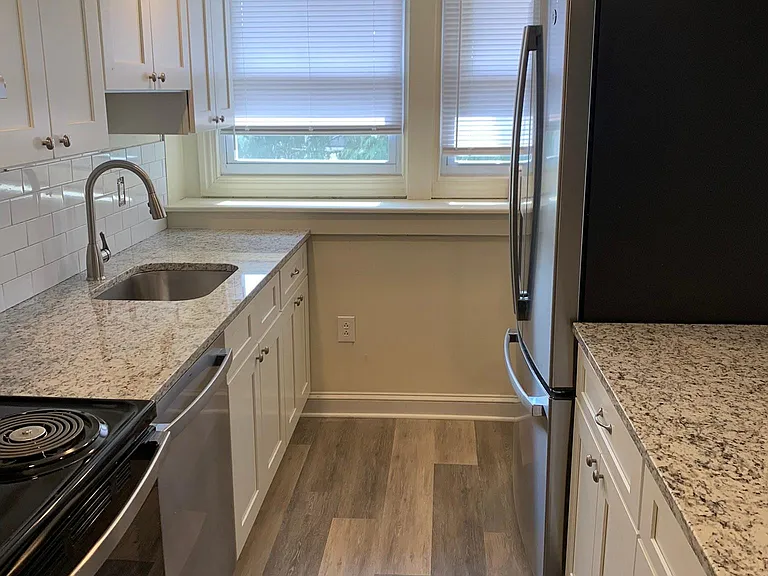 440 N High St #6 — Photo 2