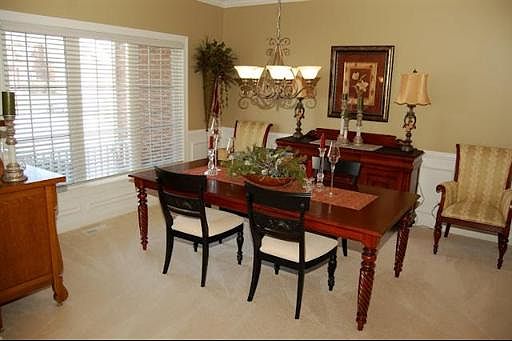 3rd image of 22931 Weinhold Dr