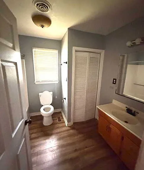 4422 Martinson Ln — Photo 7