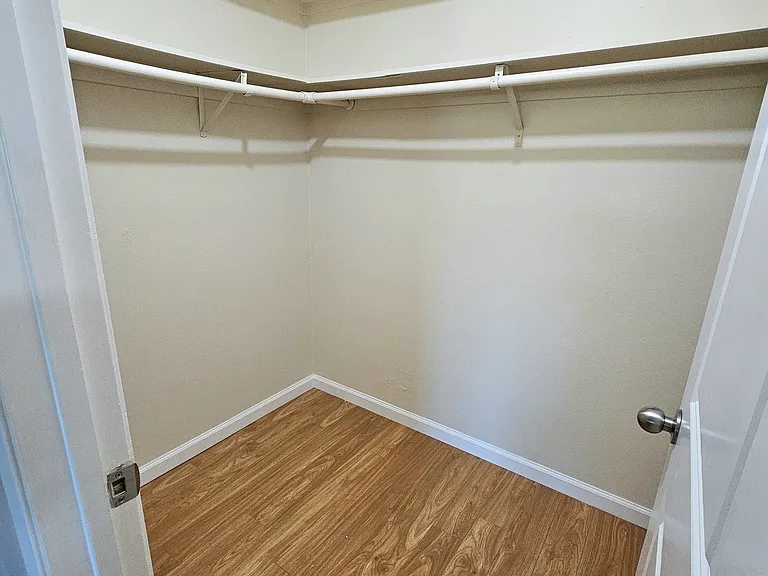 4217 McKellar Ln — Photo 14