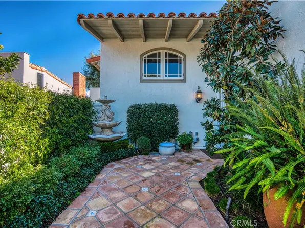 2183 Vista Entrada, Newport Beach, CA 92660