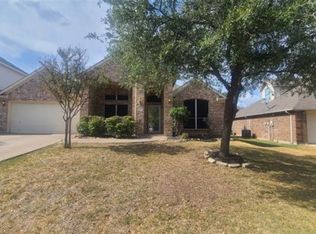 927 Peach Ln, Burleson, TX 76028