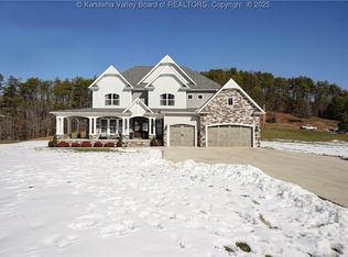 214 Erin Ln, South Charleston, WV 25309