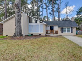 607 Old Golf Rd, Summerville, SC 29483
