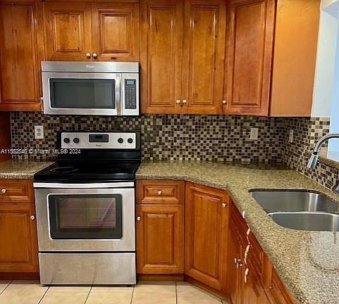 3rd image of 8881 Fontainebleau Blvd APT 104-A