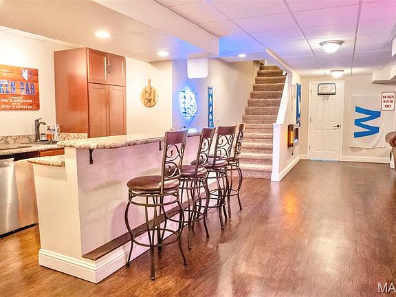 5th image of 1029 Andra Dr