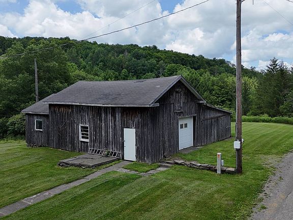 2nd image of 181 Pigeon Hill Rd