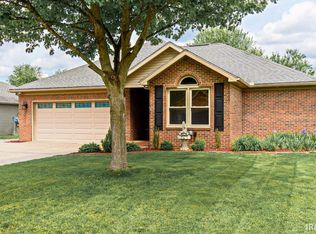 10544 Willow Creek Rd, Newburgh, IN 47630