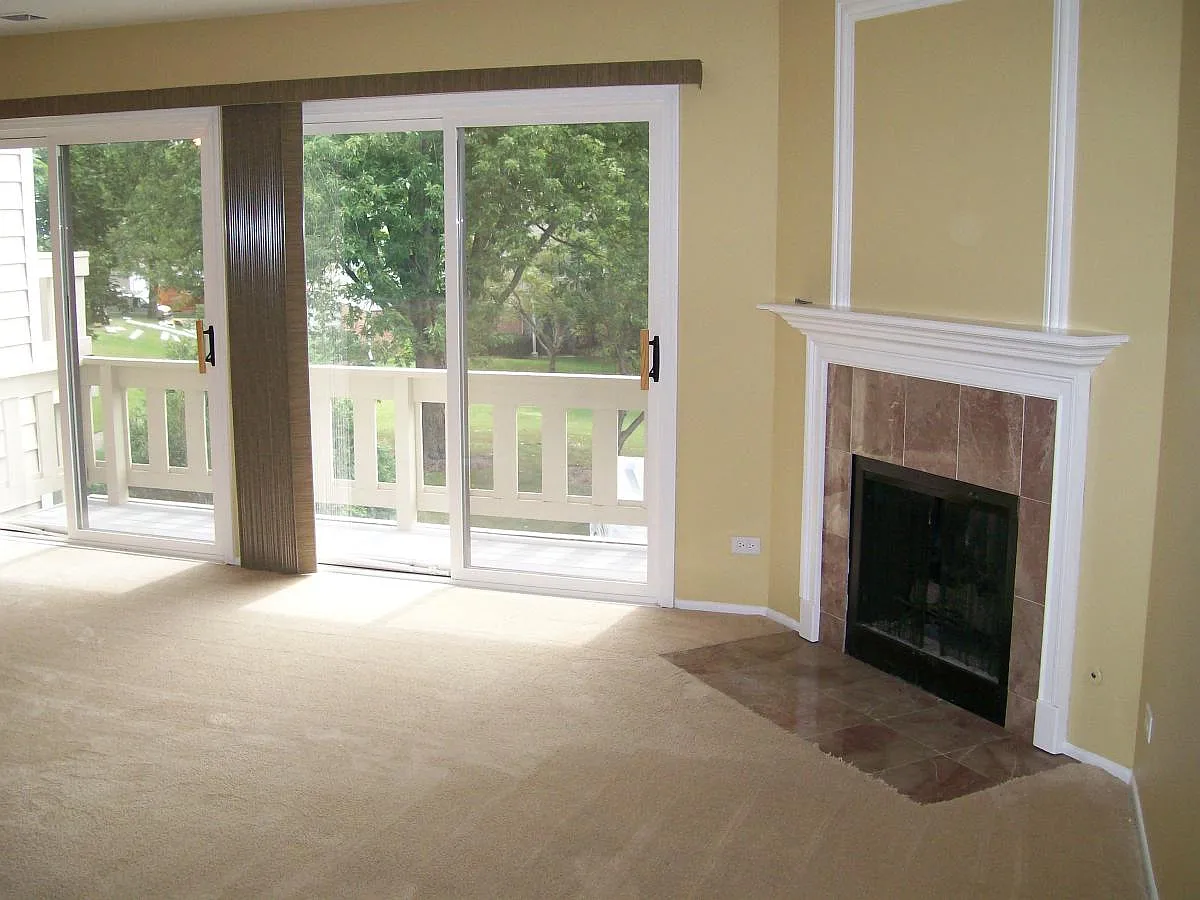 299 Pembridge Ln — Photo 2