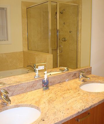 5th image of 1534 W Greenleaf Ave APT 1N