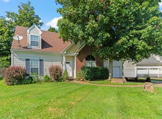 8603 Raintree Cir, Pewee Valley, KY 40056