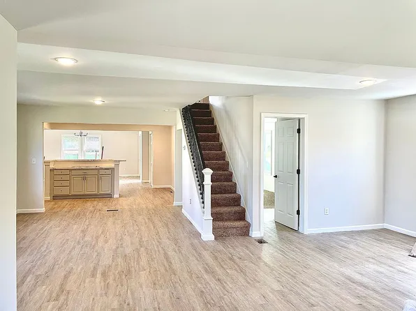 35 Sullivan Rd, Bradford, PA 16701