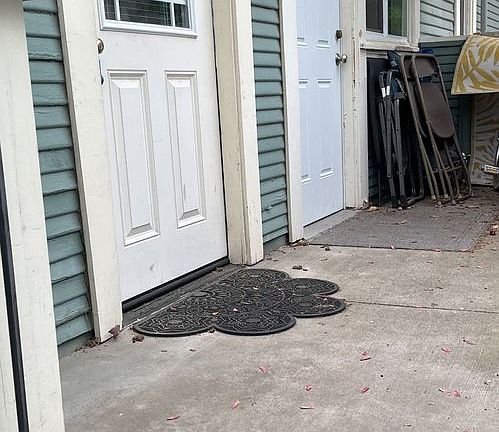 2nd image of 1055 Esplanade Unit 5