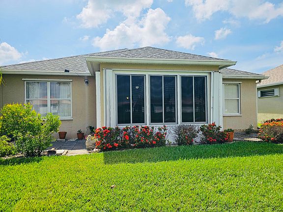 3rd image of 1023 NW TUSCANY Drive