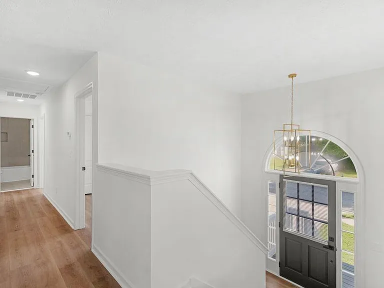 6060 Winston Trce — Photo 4