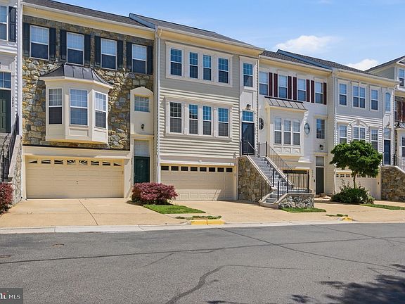 2nd image of 2078 Capstone Cir