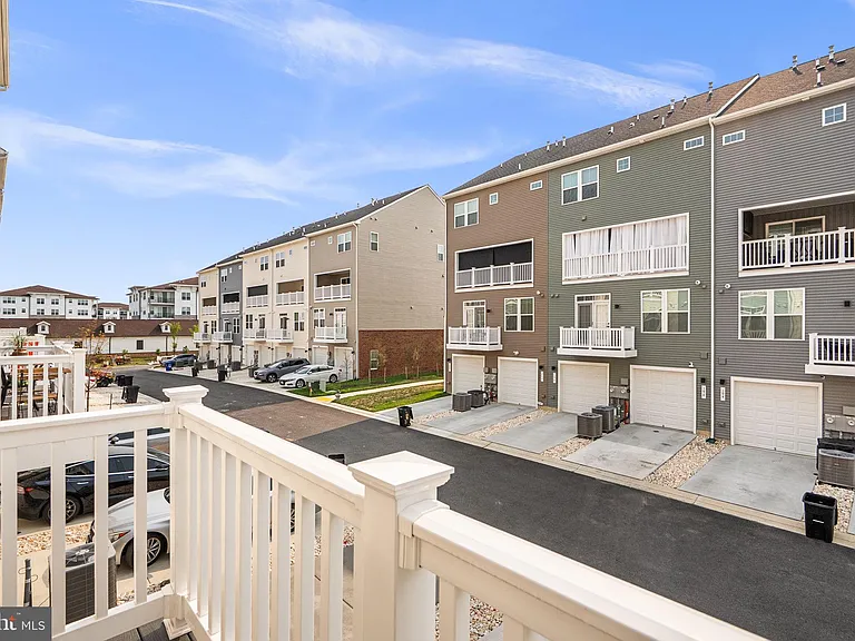 212 Matisse Pl — Photo 4
