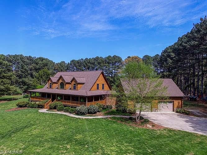 1st image of 7510 Whitaker Dr