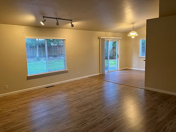 3rd image of 1278 La Sierra Ct