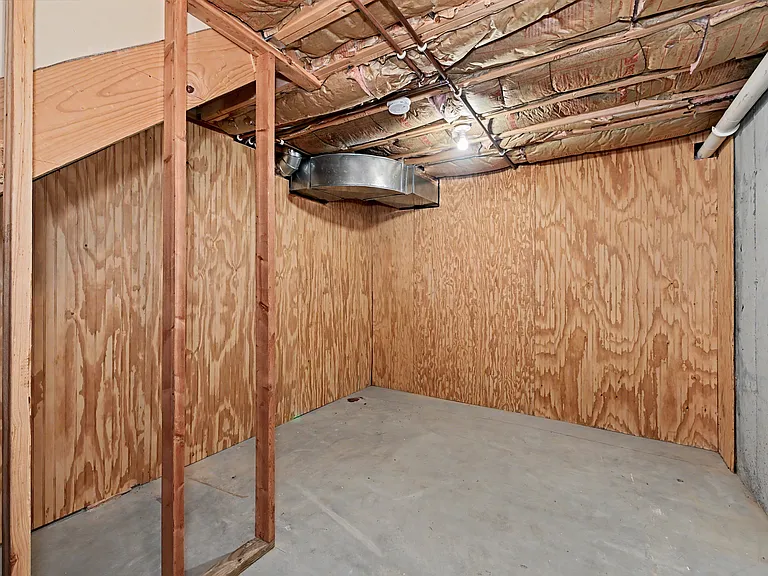 21 Whitmore Ln #1 — Photo 35