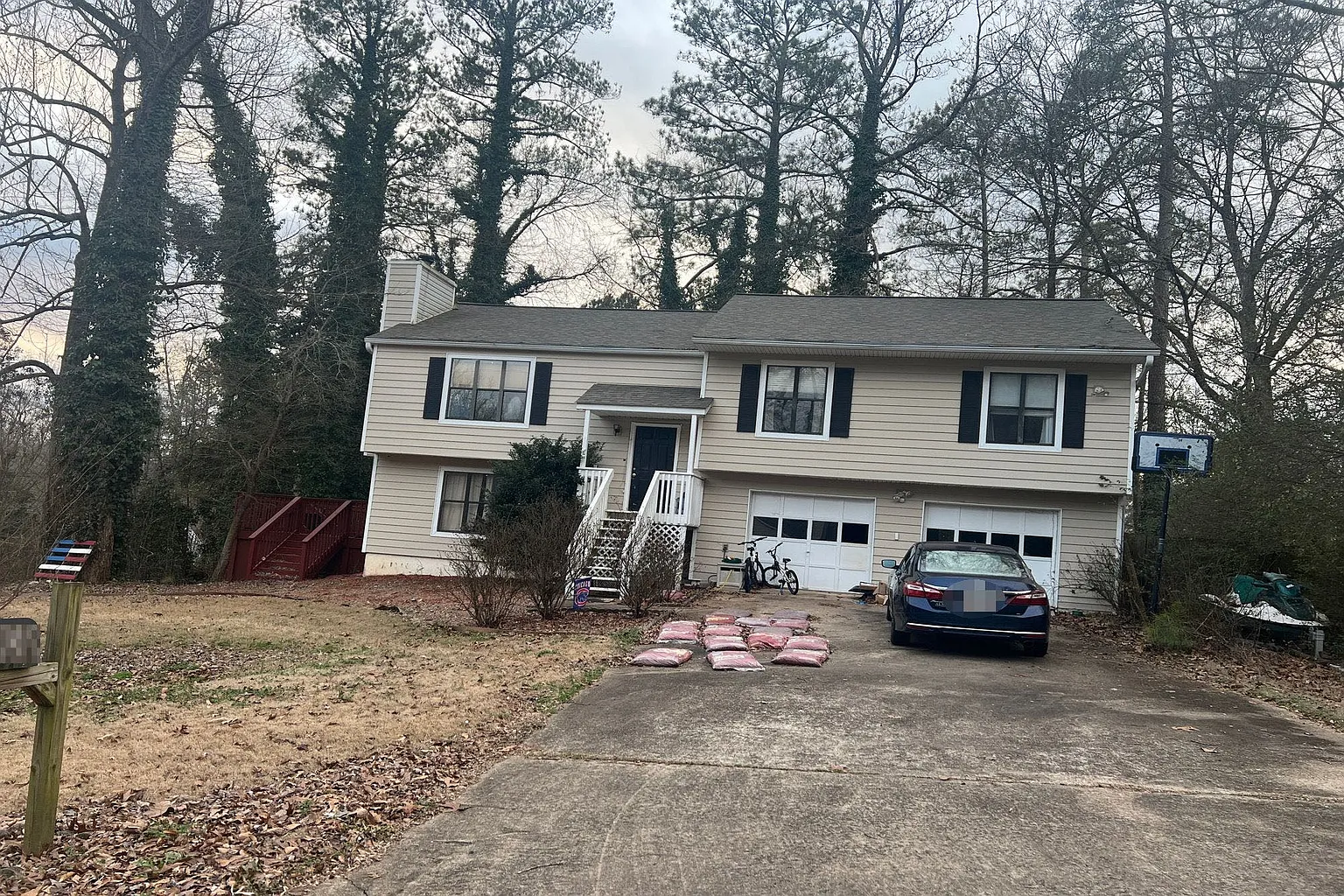 144 River Oaks Dr photo 1