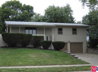 205 Mildred Ct, Bellevue, NE 68005