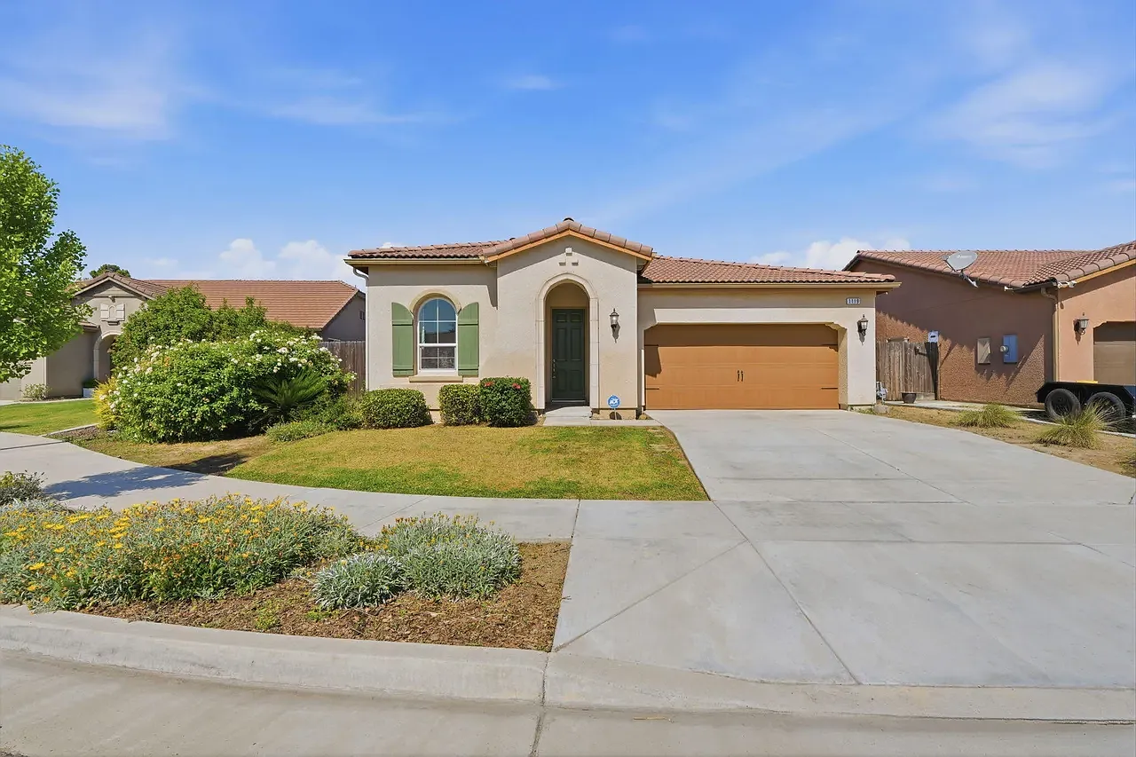 4 bed, 1750 sqft, $2,600 — Photo 4