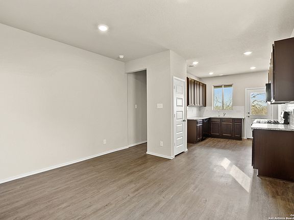5th image of 5018 Sandstone Way