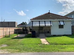 185 Crislaur Ave, Harahan, LA 70123