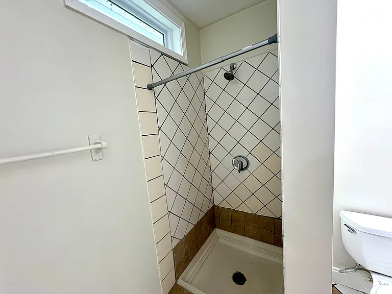 1346 Westmont Rd SW — Photo 10