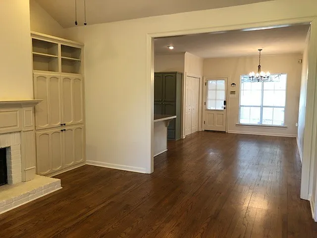 18611 Cherry Oak Dr — Photo 3