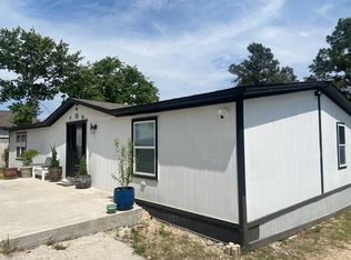 127 Los Cueva Rd, Elgin, TX 78621