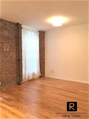 Rented by R New York | media 13