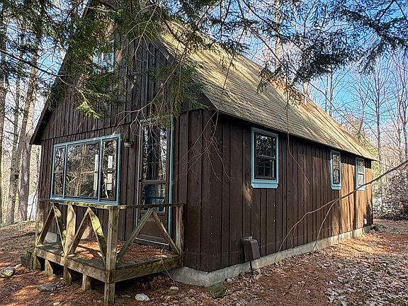 4th image of 1063 Shedd Hill Road