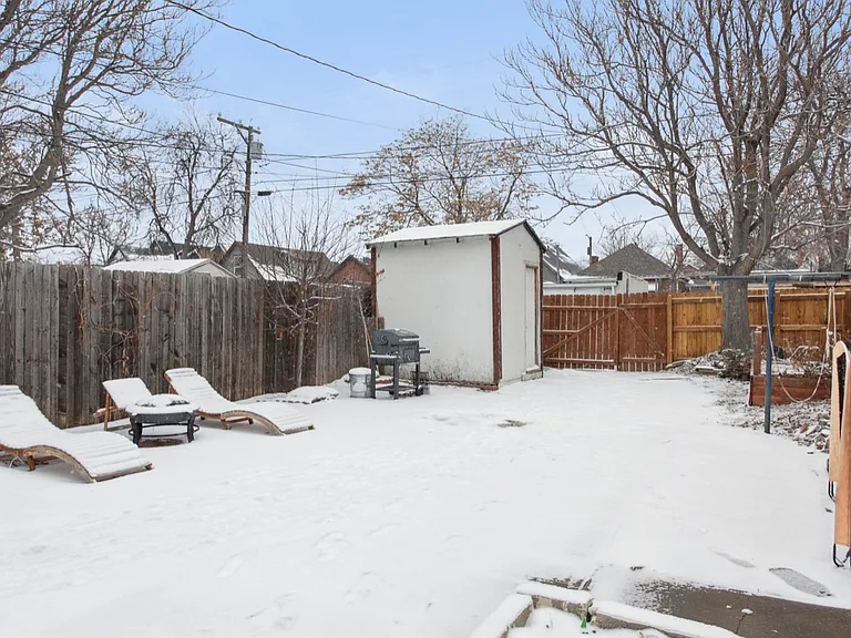 3435 N Franklin St — Photo 13