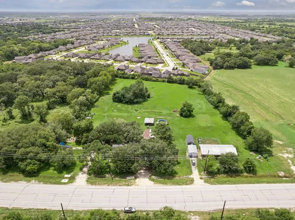 6418 Masters Rd, Manvel, TX 77578