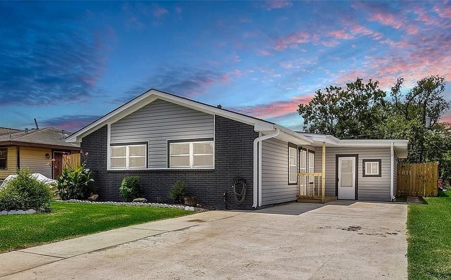 1st image of 505 Cypress Ave