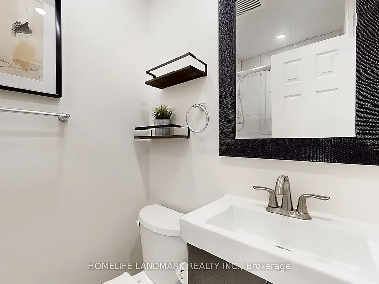 30 Paperbirch Dr — Photo 14