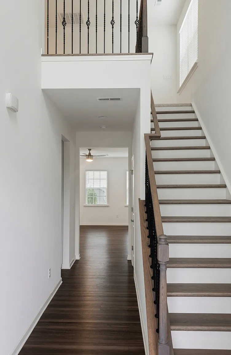 5531 Hydrangea St — Photo 2