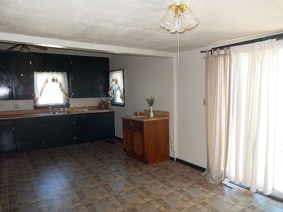 Spacious kitchen