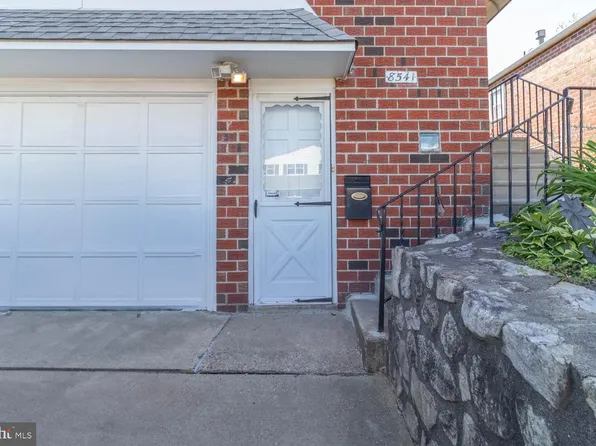 8541 Ridgeway St, Philadelphia, PA 19111