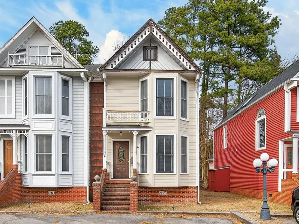 2502 Chapel Hill Rd #A, Durham, NC 27707