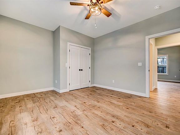 4th image of 525-527 Harrison Ave