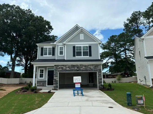 856 Cainhoy Ct, Zebulon, NC 27597