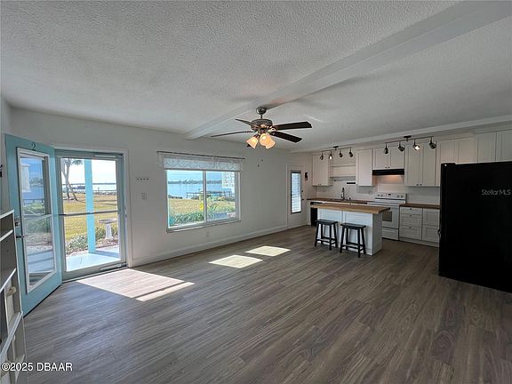 5th image of 3015 N Halifax Ave #2