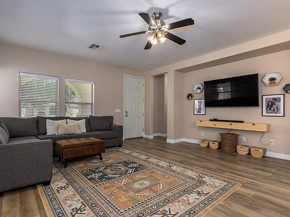 5th image of 5812 E Harmony Ave