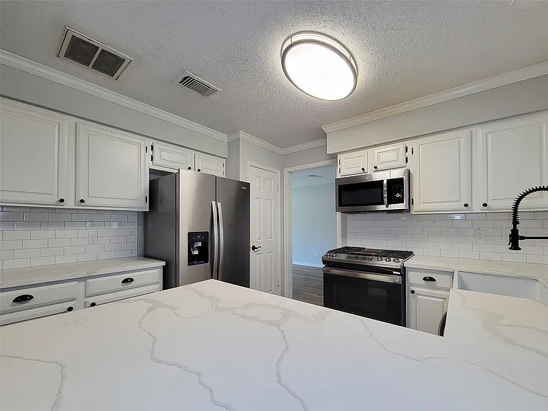 8123 Sunny Ridge Dr — Photo 12