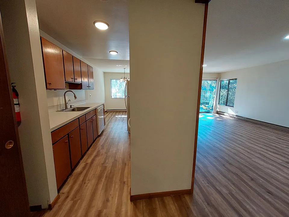 13322 Greenwood Ave N #305