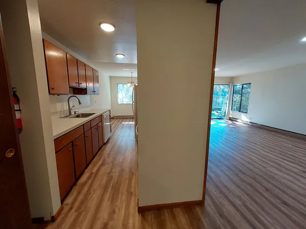 13322 Greenwood Ave N Unit 305, Seattle, WA 98133