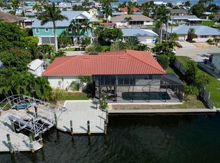 2701 Bruce St, Matlacha, FL 33993